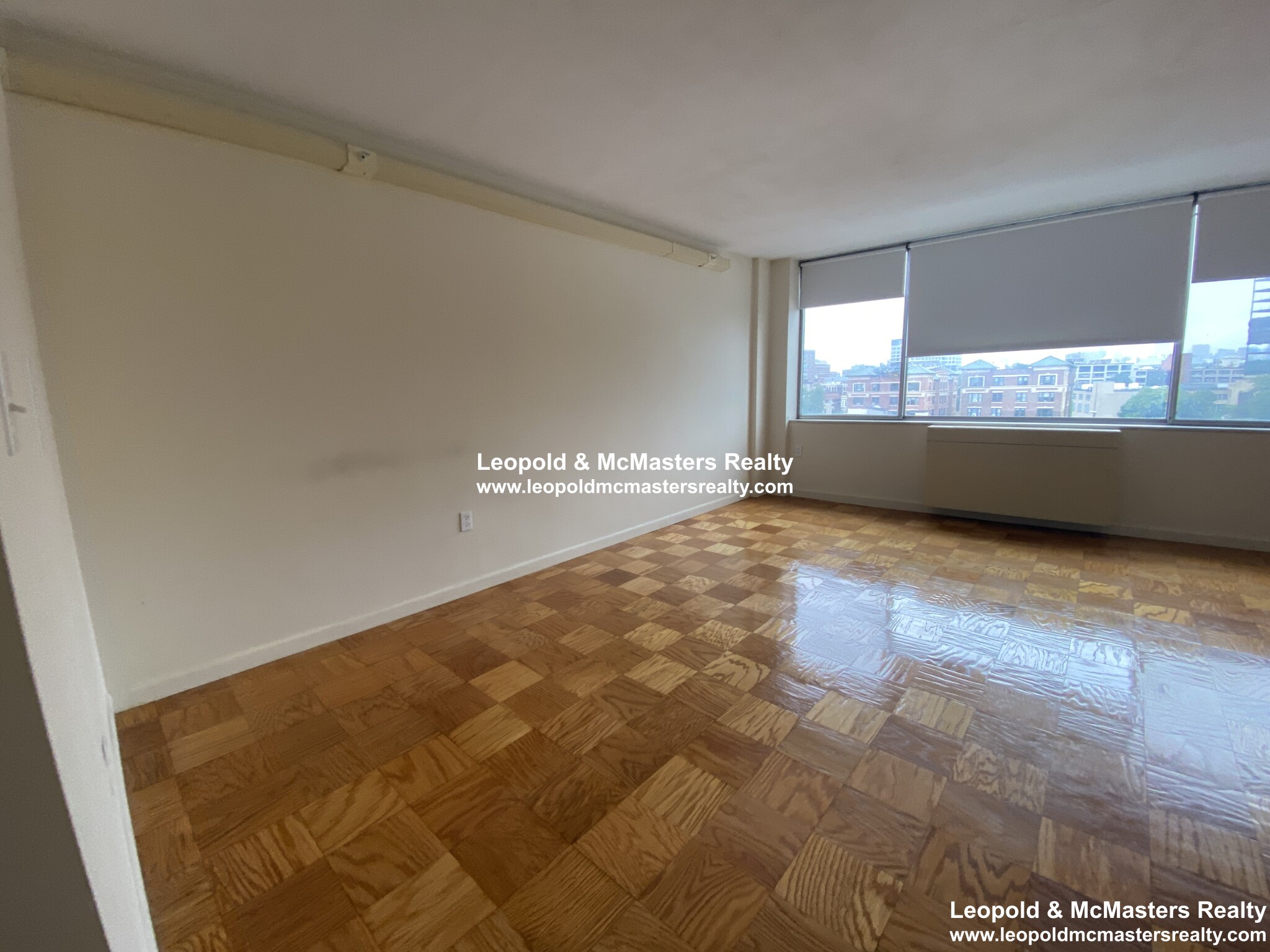 101 Monmouth St, Longwood