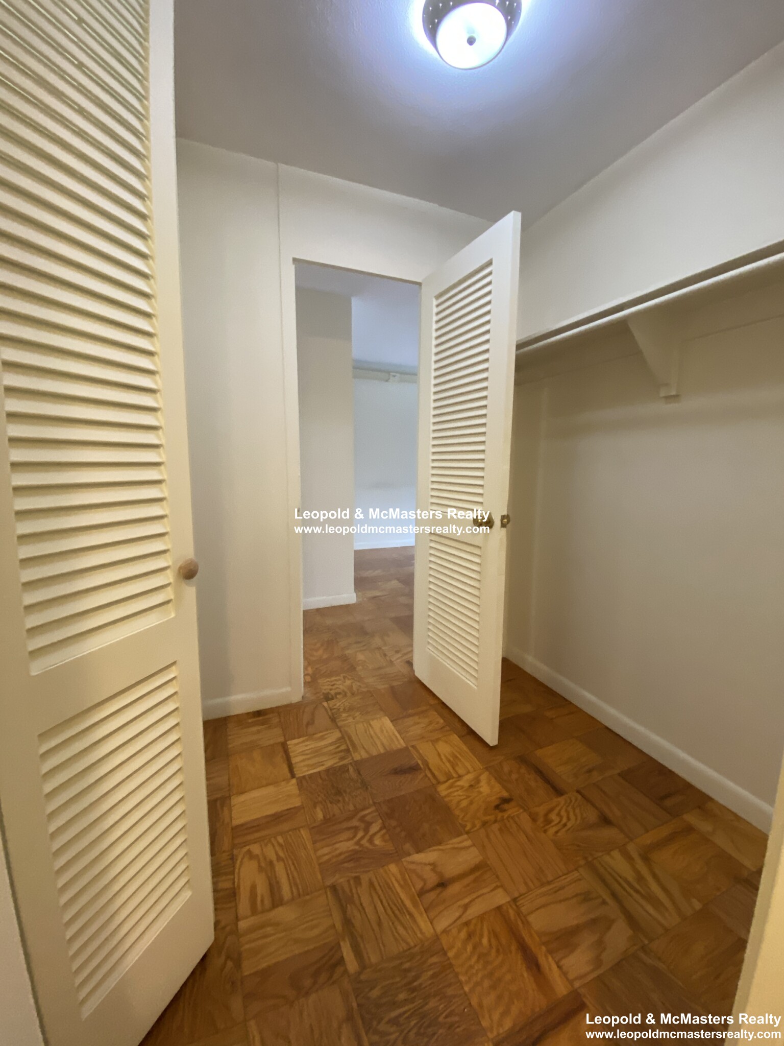 101 Monmouth St, Longwood