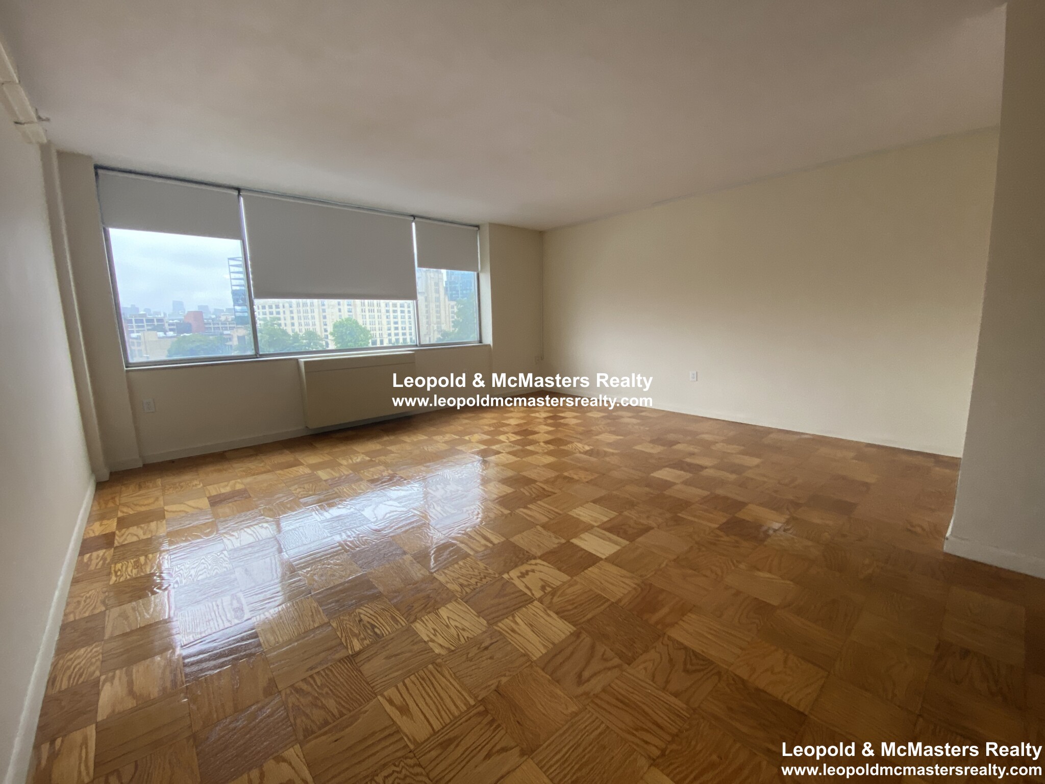 101 Monmouth St, Longwood