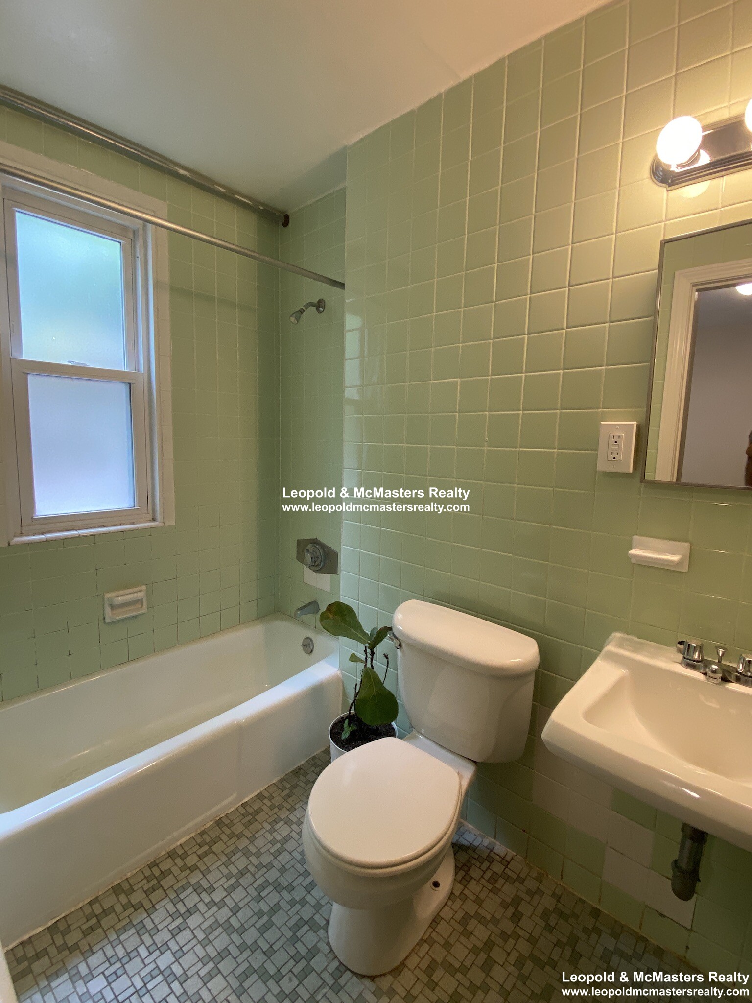 70 Huntington Ave, Jamaica Plain