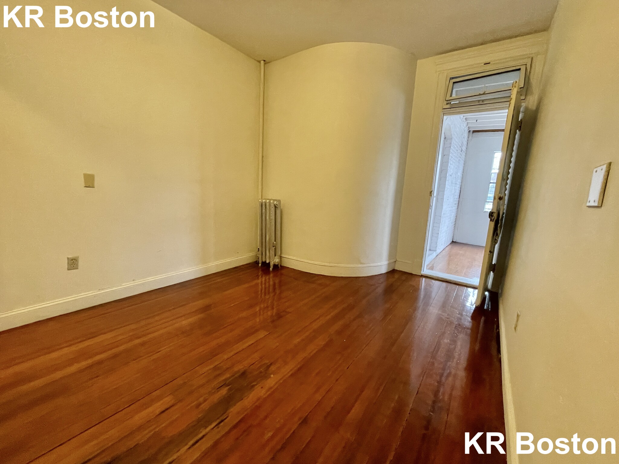 1908 Beacon St, Chestnut Hill