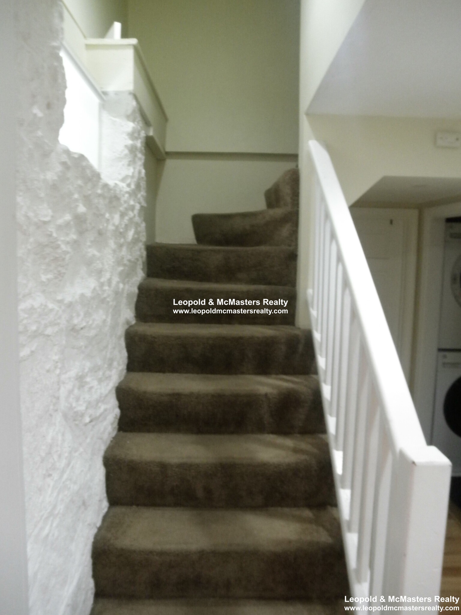 19 Braemore Rd, Brighton