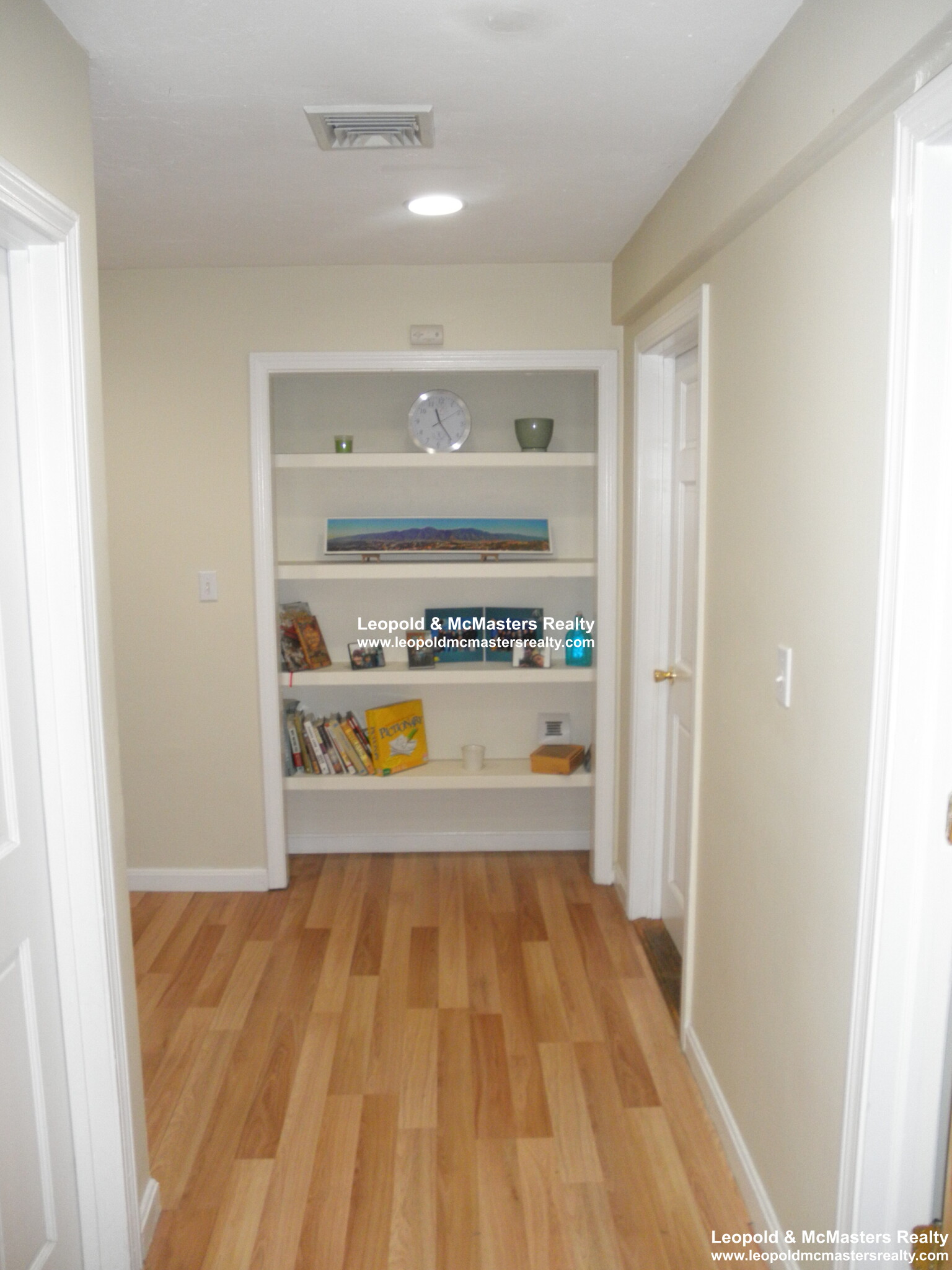 19 Braemore Rd, Brighton