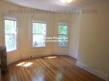 16 Fairbanks St, Brighton