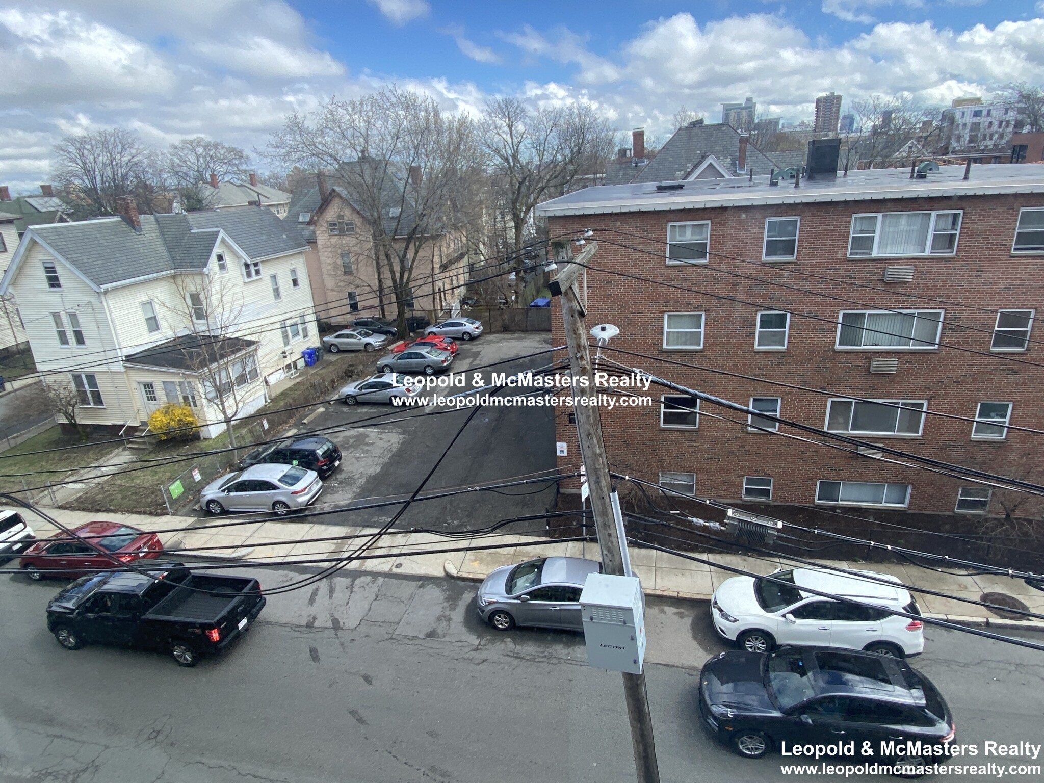 51 Linden St, Allston