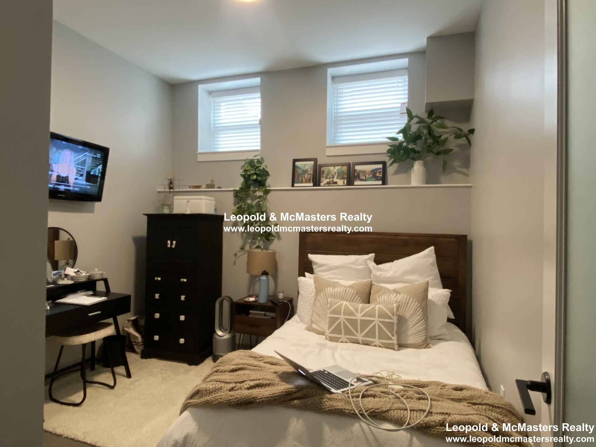 100 Hemenway St, Fenway