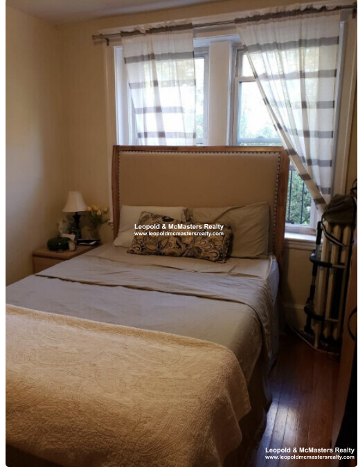 14 Russell St, North Quincy