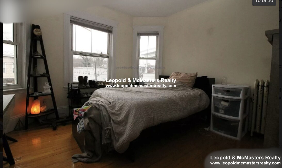 331 Faneuil St, Brighton