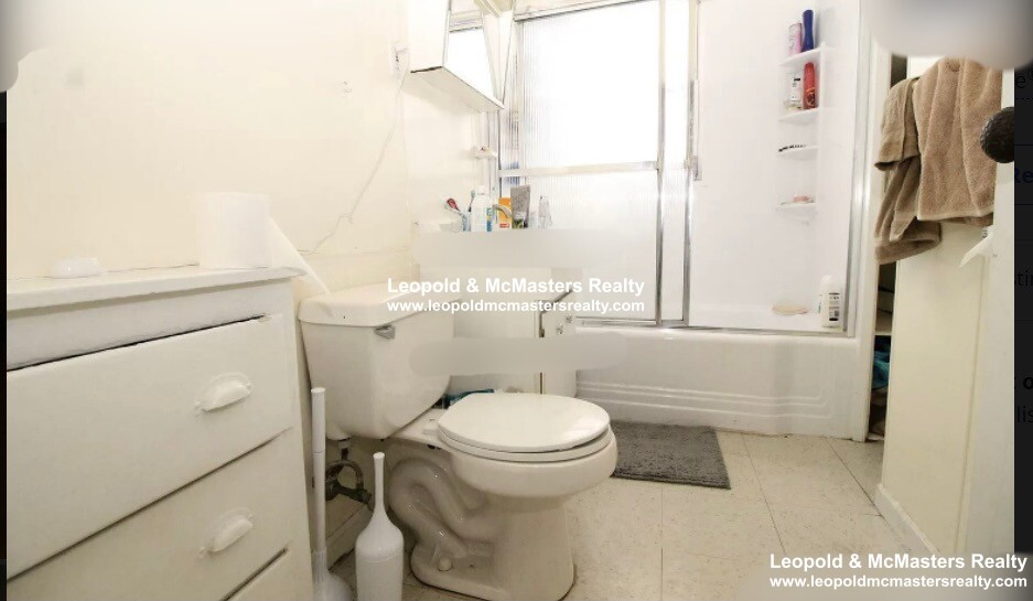 331 Faneuil St, Brighton