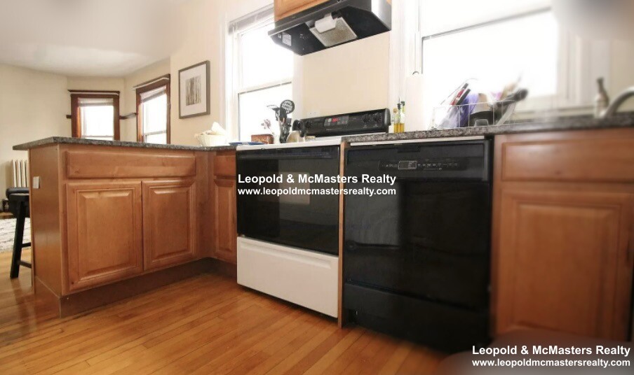 331 Faneuil St, Brighton