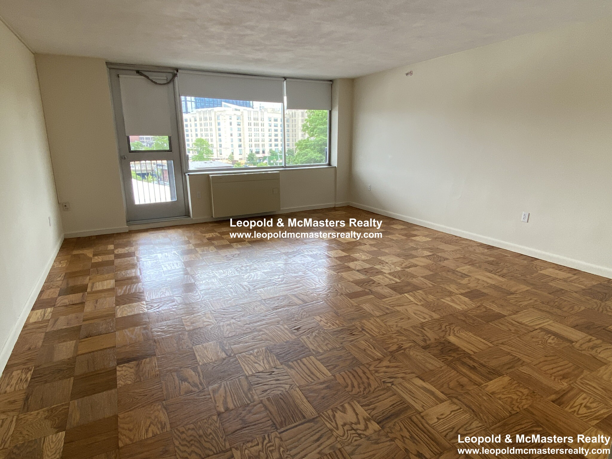 101 Monmouth St, Longwood