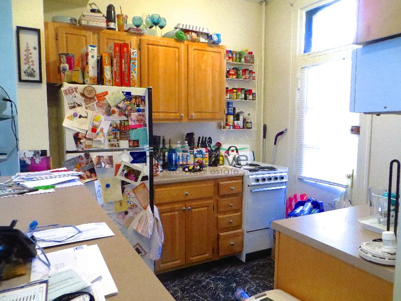 102 Queensberry St, Fenway