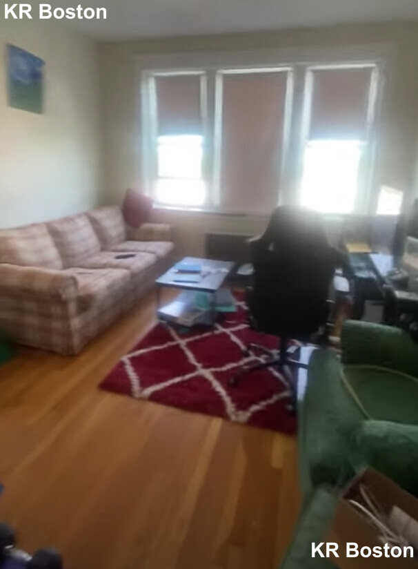 1802 Commonwealth Ave, Brighton