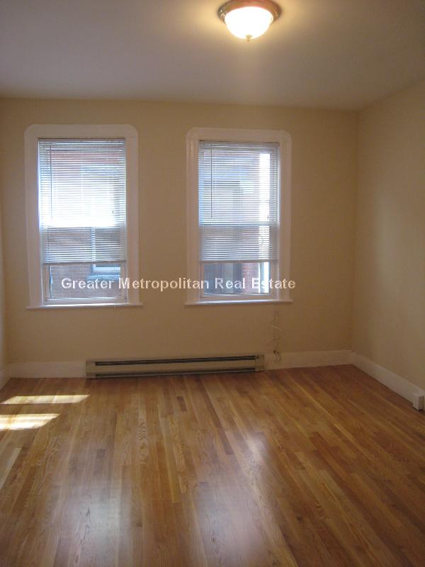 9 Noyes Pl, North End