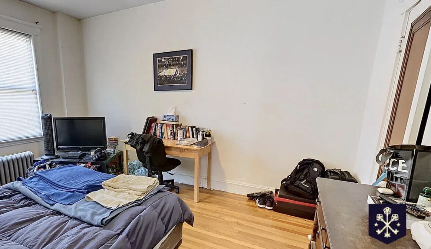 277 Mason Ter, Coolidge Corner