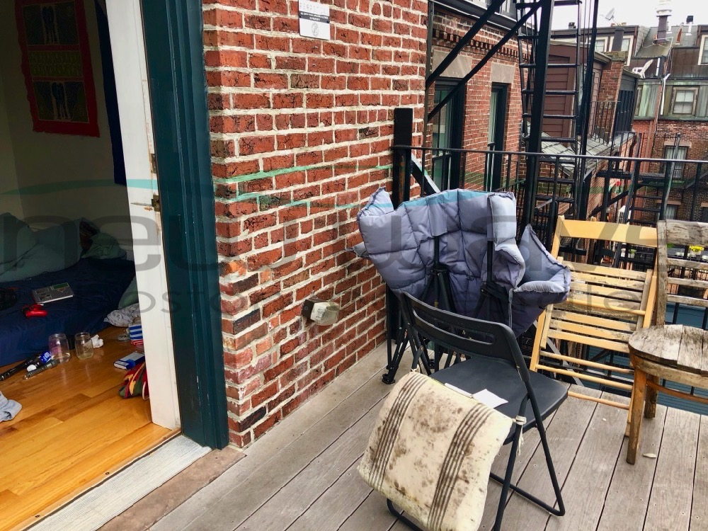 658 Massachusetts Ave, South End