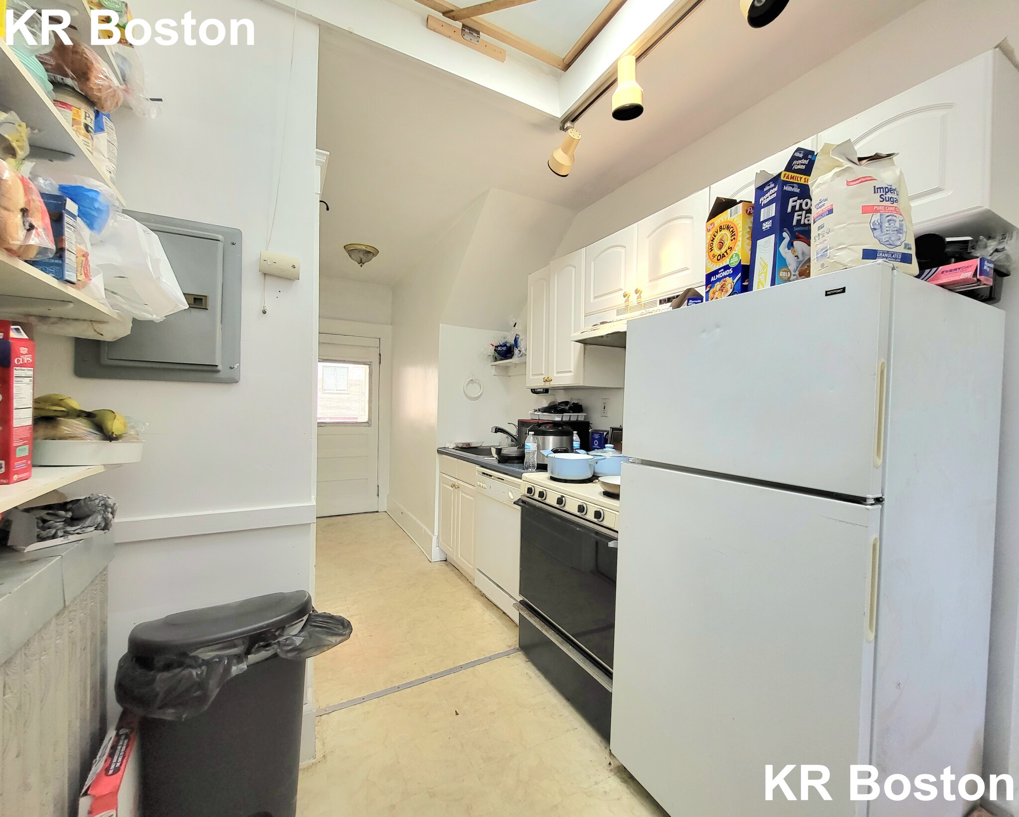 140 Strathmore Rd, Brighton