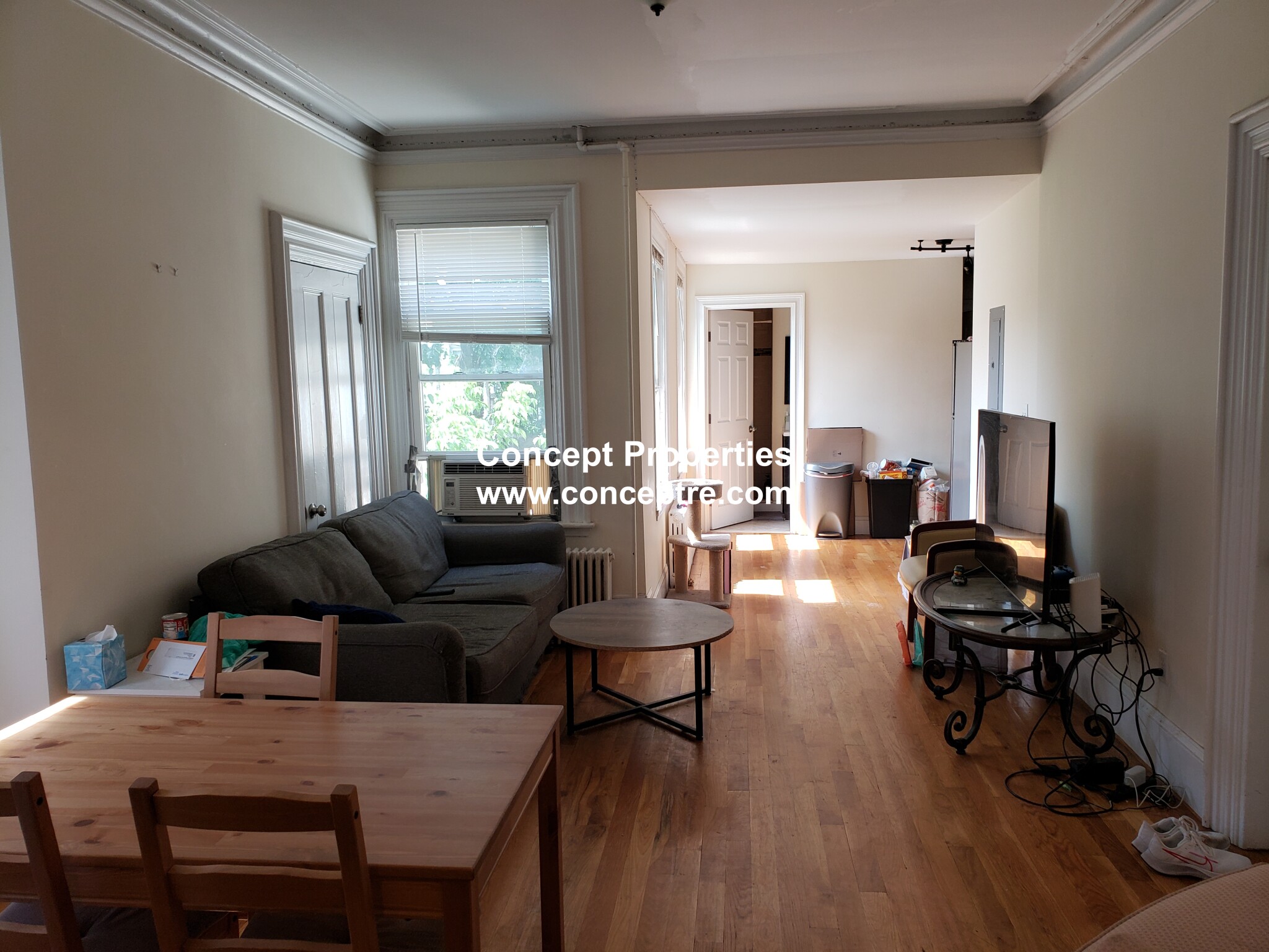 126 Saratoga St, East Boston