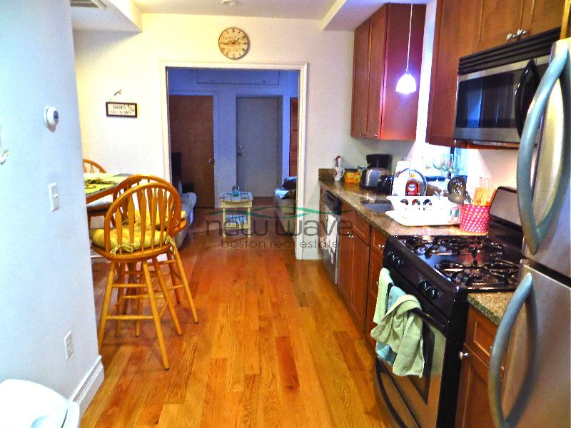 64 Louis Prang St, Fenway