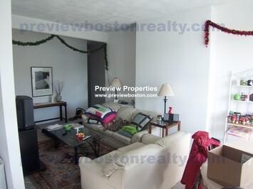 23 Cortes St, Back Bay