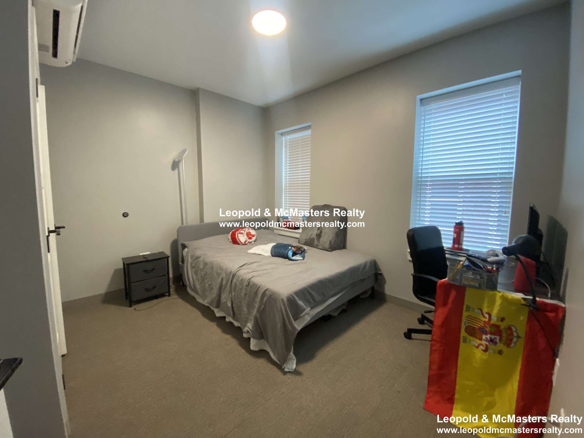 100 Hemenway St, Fenway