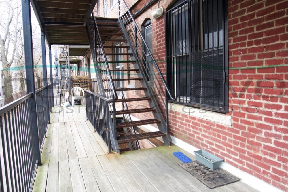 71 South Huntington, Mission Hill