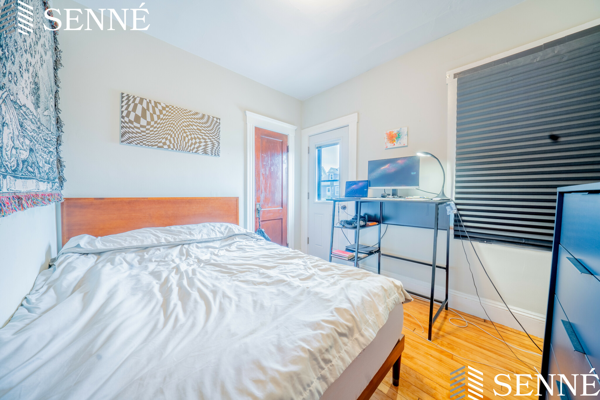 465 Broadway, Magoun Square