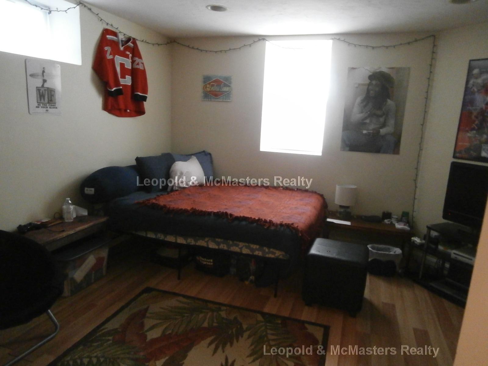 19 Braemore Rd, Brighton