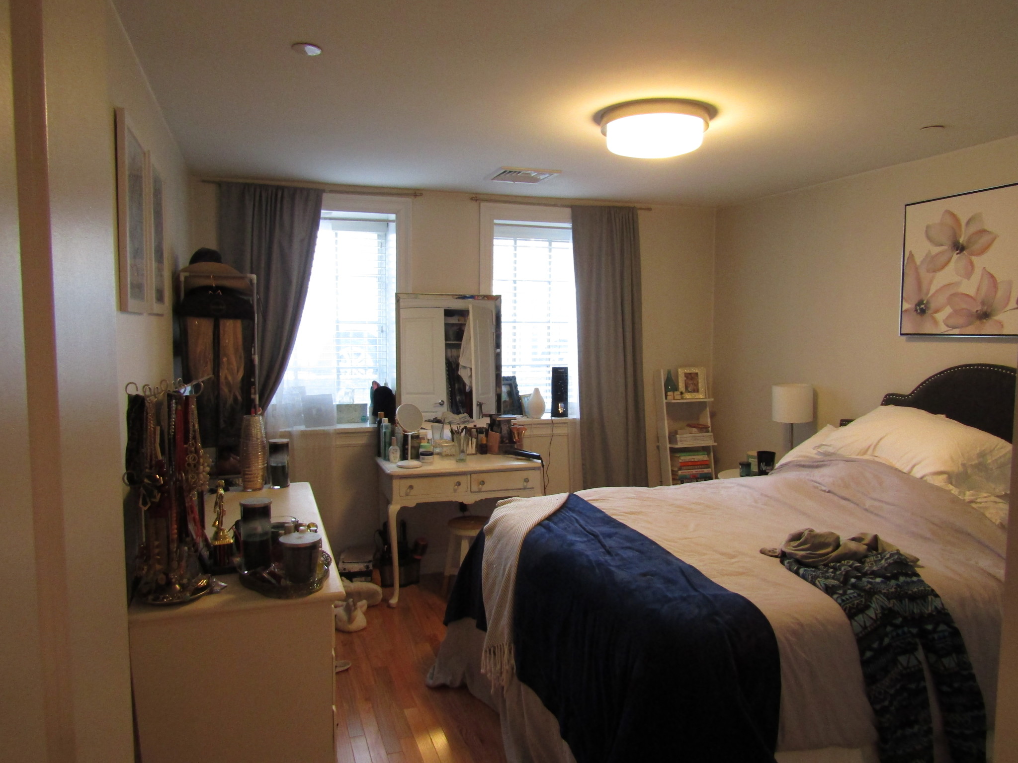 12 Harvard Ter, Allston