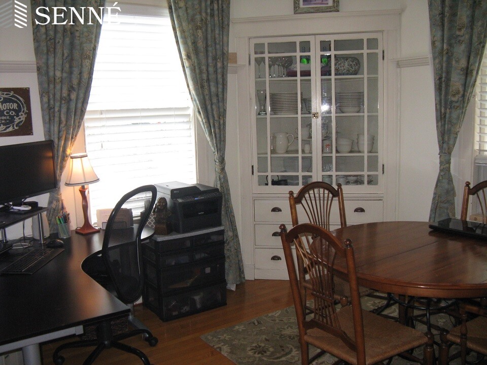 4 Avon St, Harvard Square