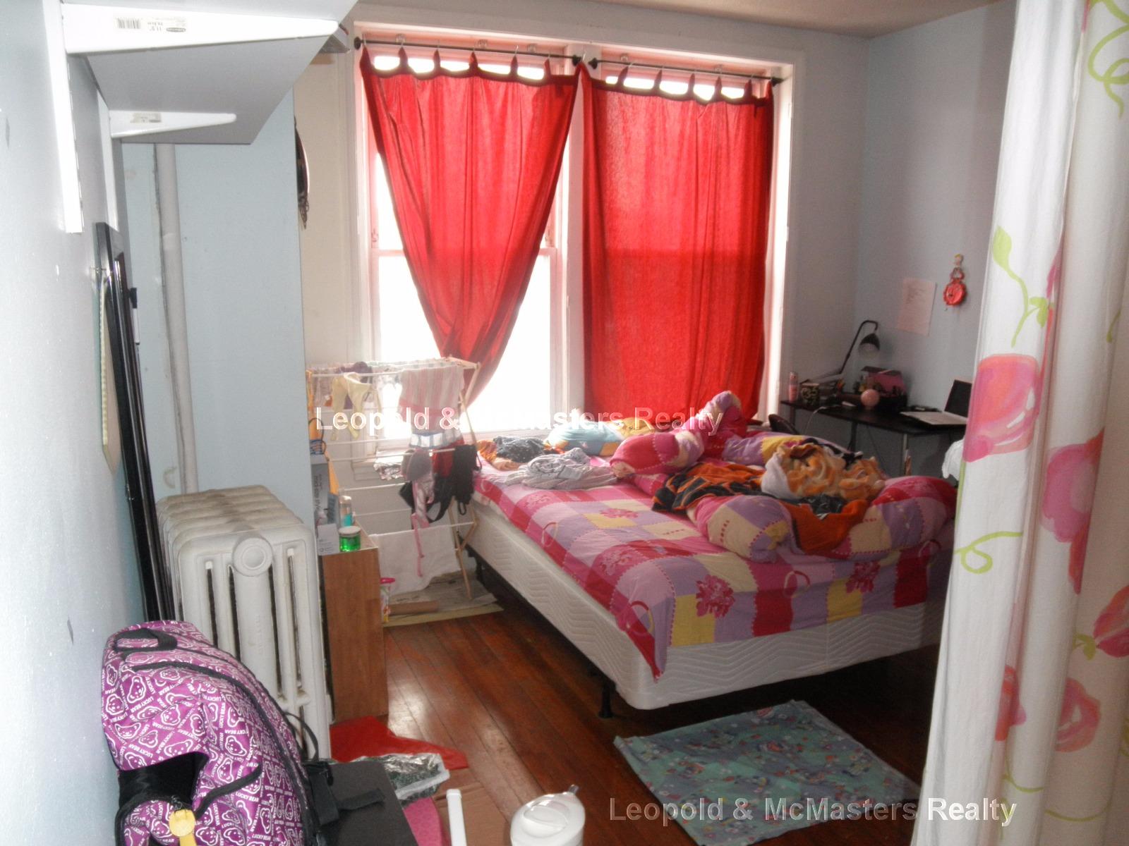 1118 Commonwealth Ave, Allston