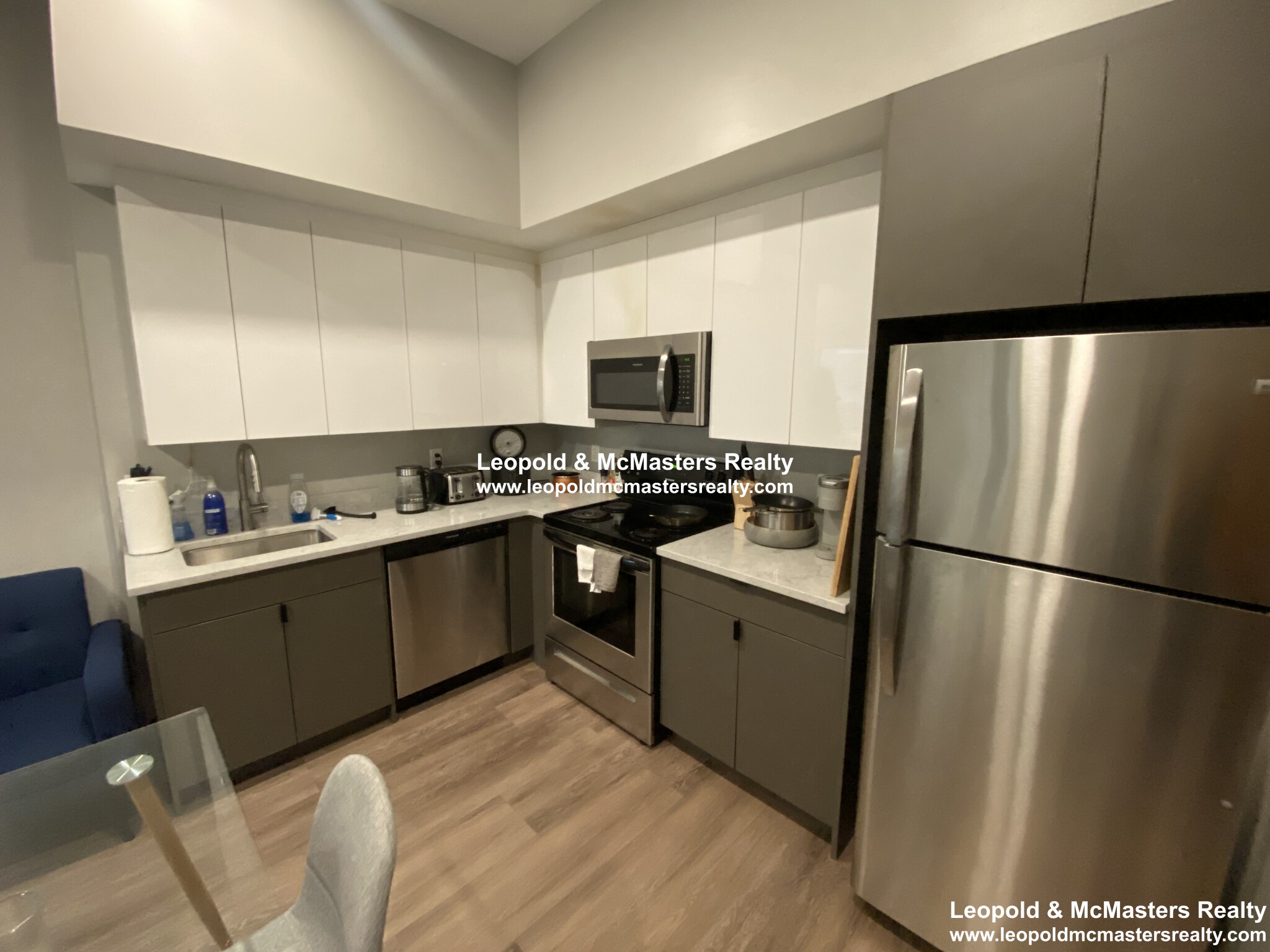 100 Hemenway St, Fenway