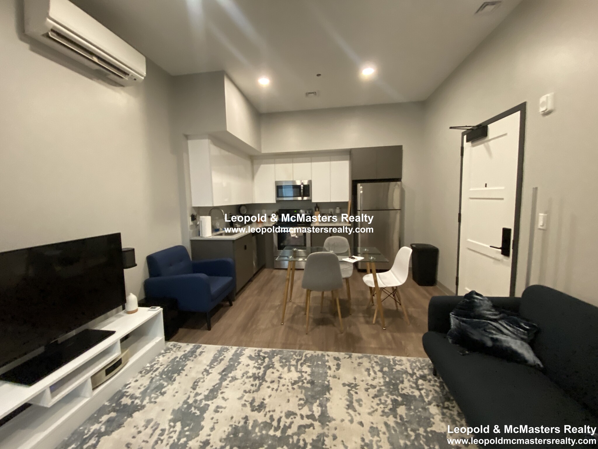 100 Hemenway St, Fenway