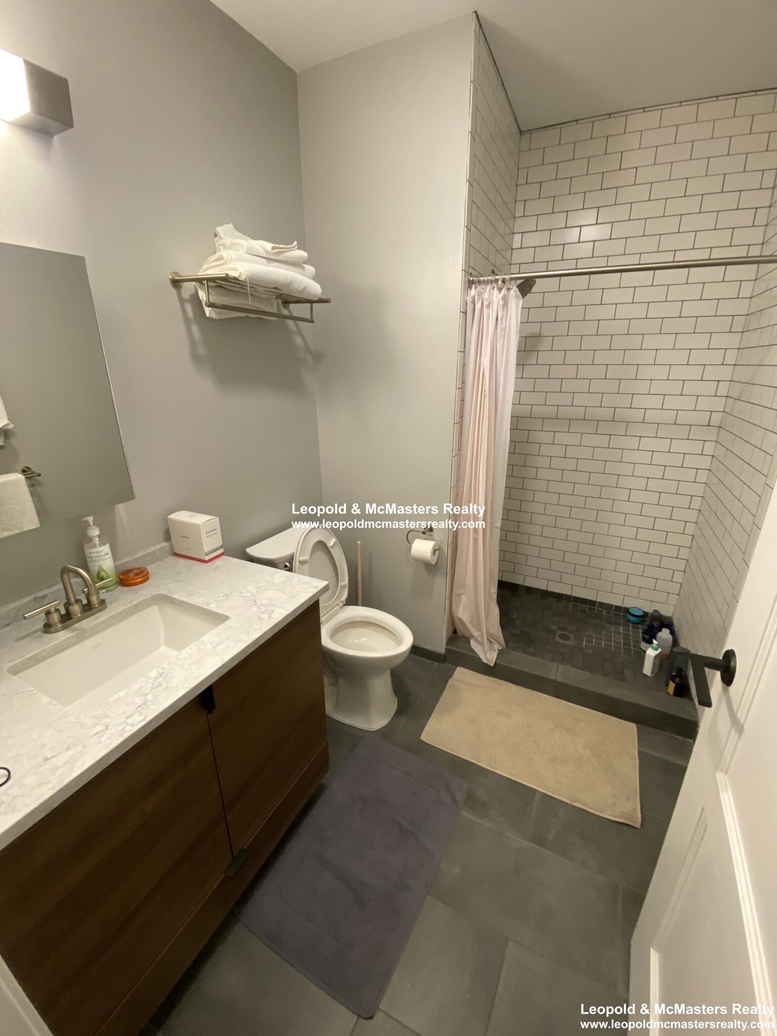 100 Hemenway St, Fenway