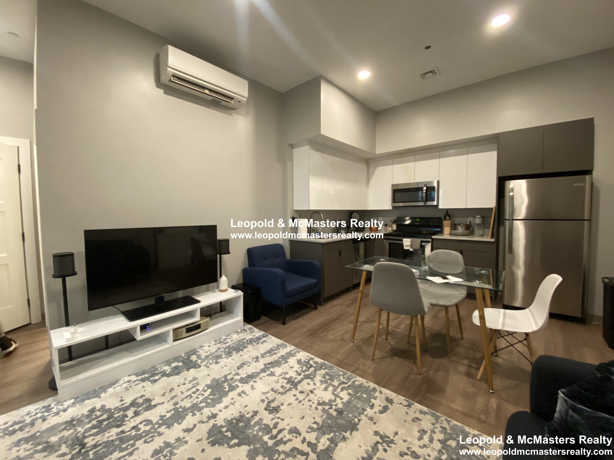 100 Hemenway St, Fenway