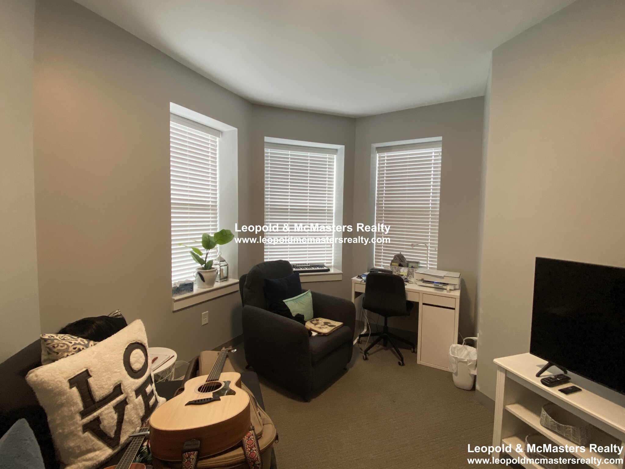 100 Hemenway St, Fenway