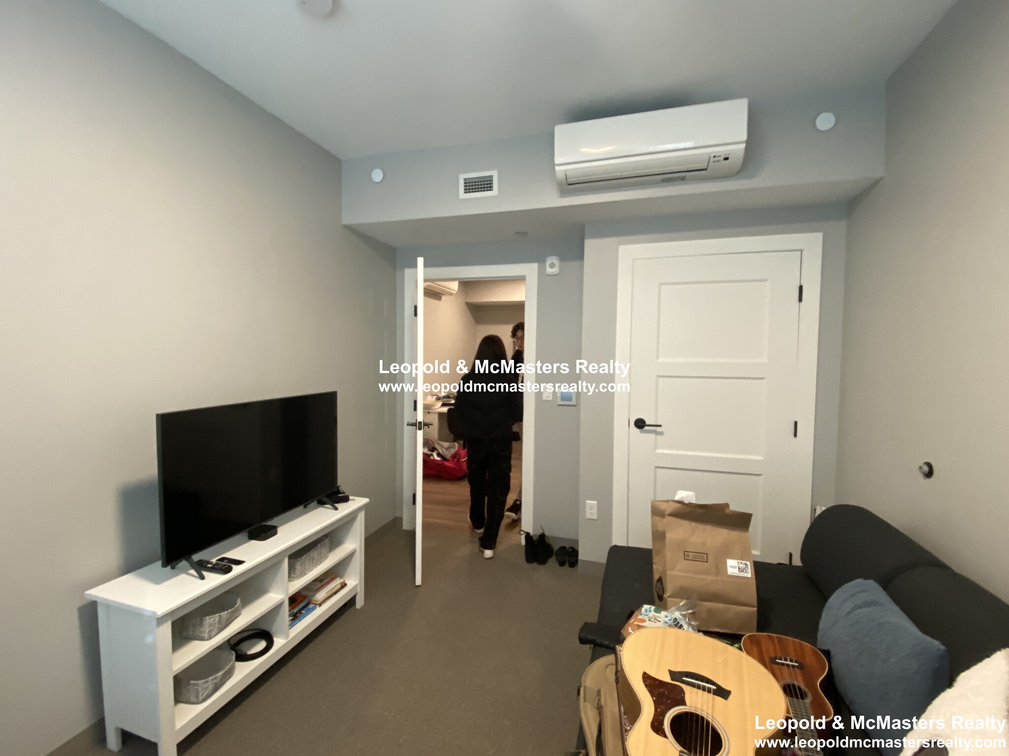 100 Hemenway St, Fenway