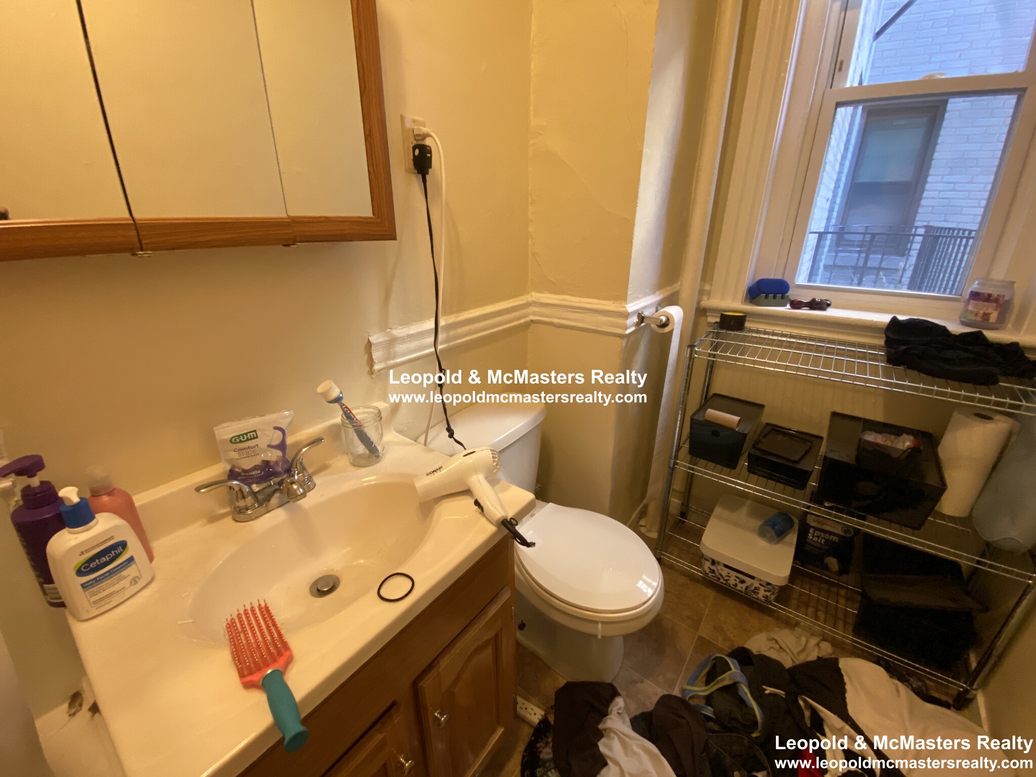 368 Riverway, Mission Hill