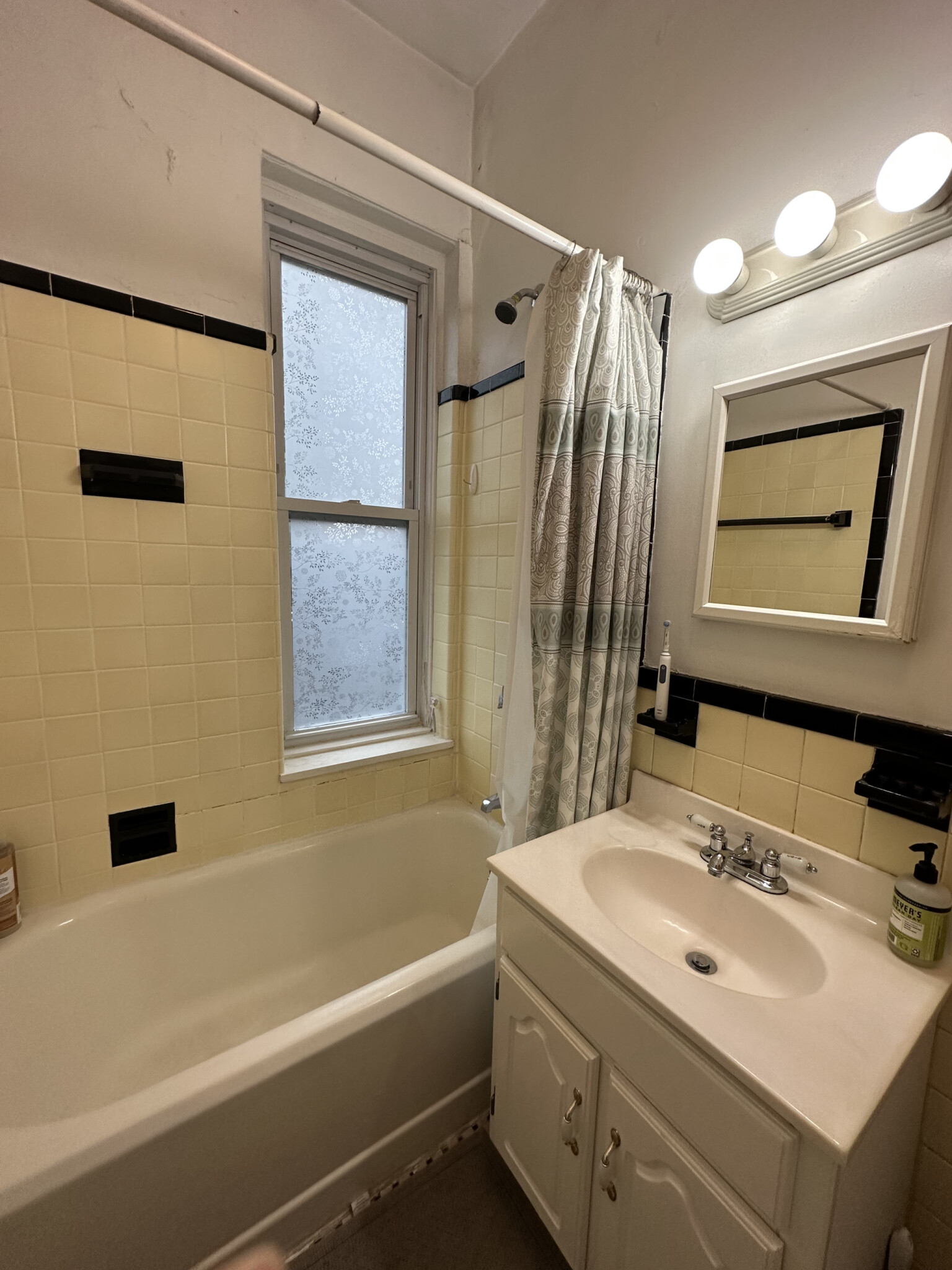 1477 Beacon St, Coolidge Corner