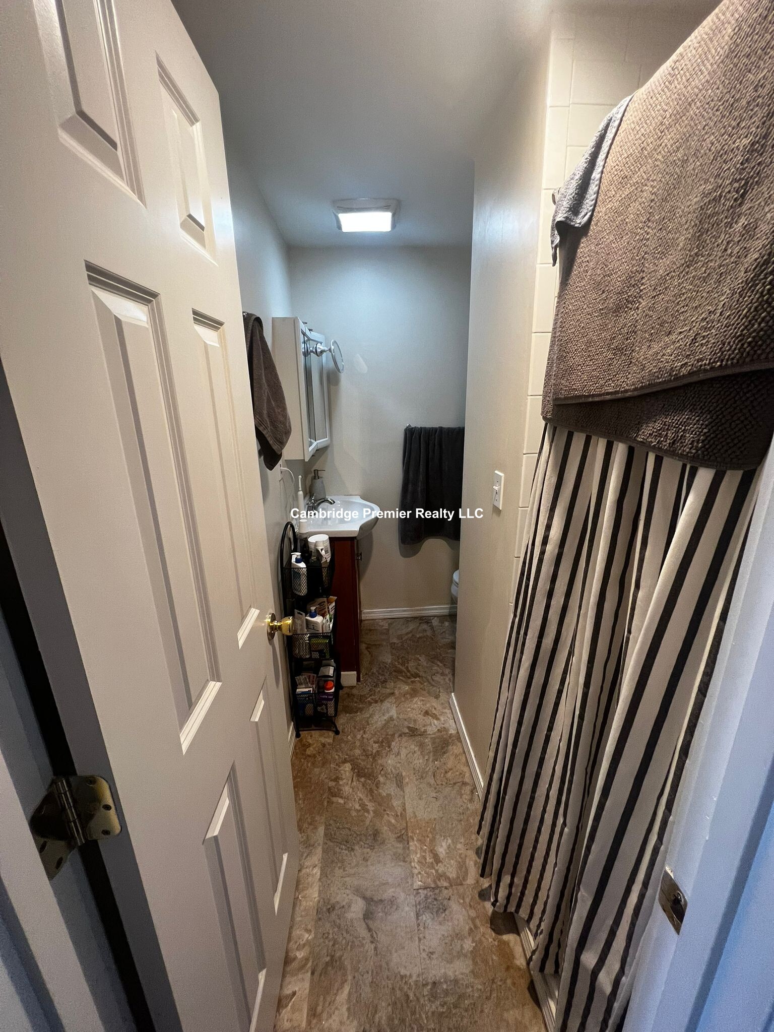 8 Evergreen Sq, Spring Hill