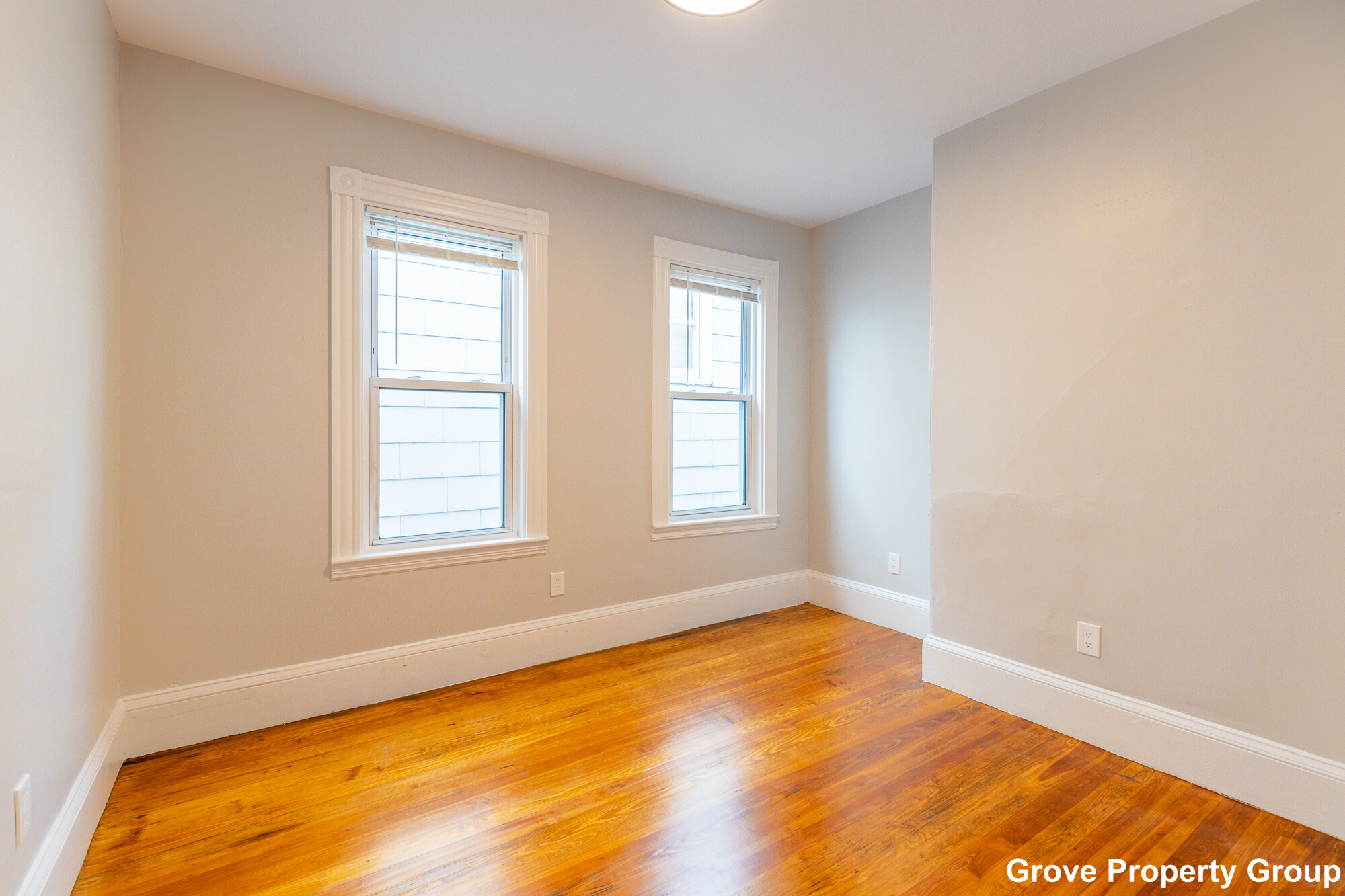 206 L St, South Boston