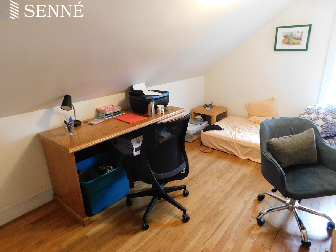 28 Cherry St, Porter Square