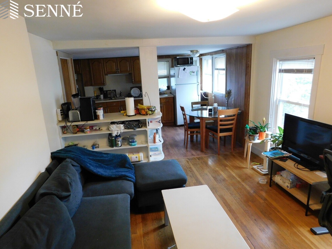 28 Cherry St, Porter Square