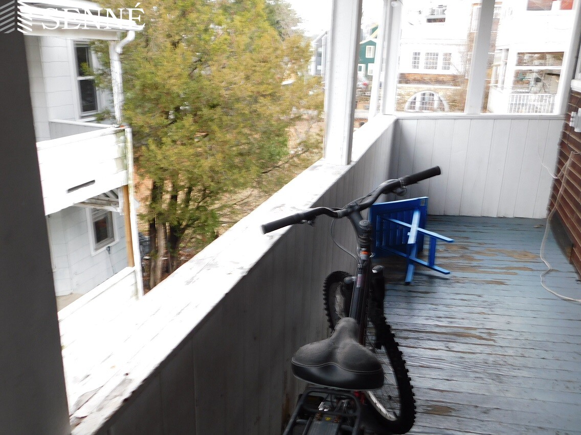 28 Cherry St, Porter Square