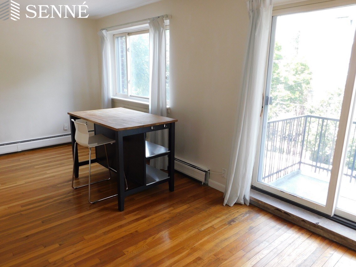 9 Chauncy St, Harvard Square