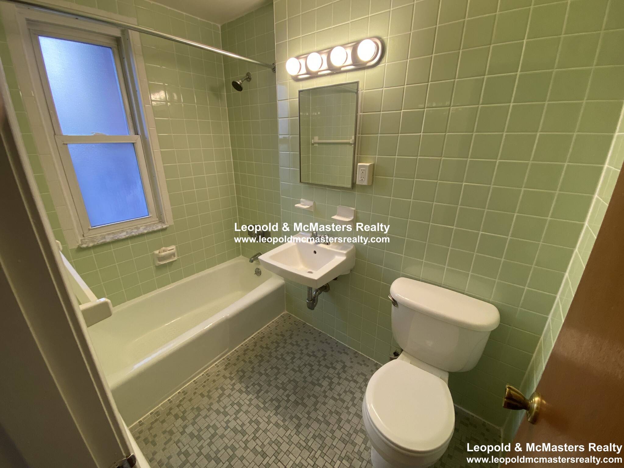 58 Huntington Ave, Jamaica Plain