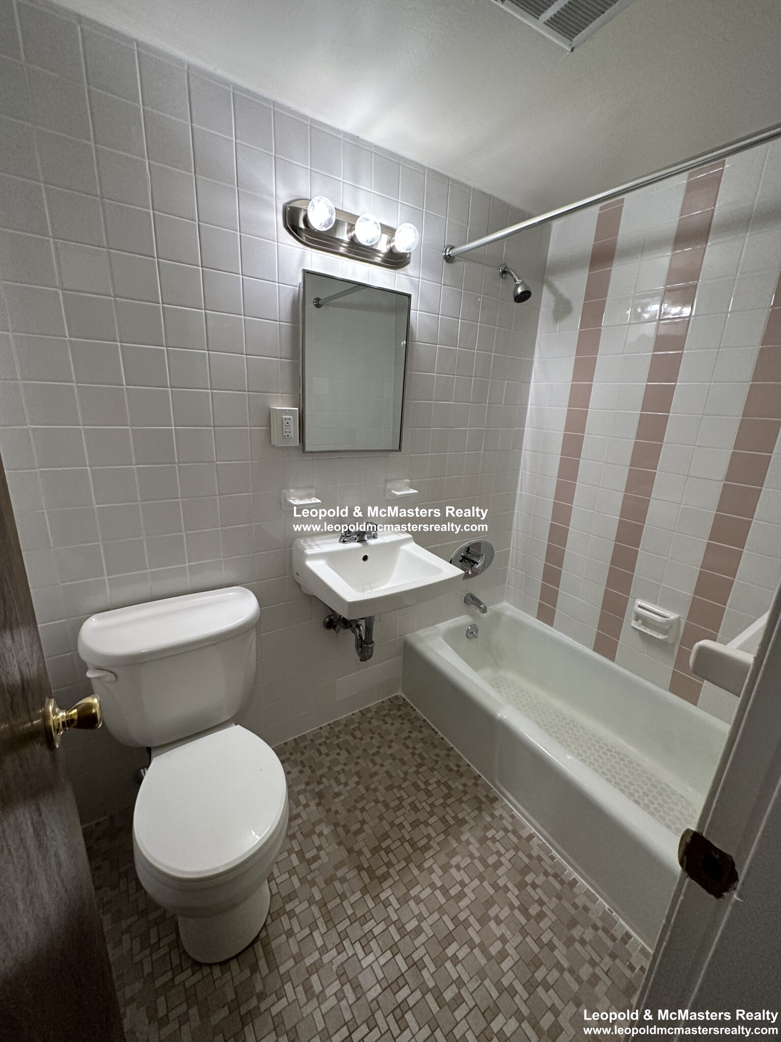 54 South Huntington Ave, Mission Hill