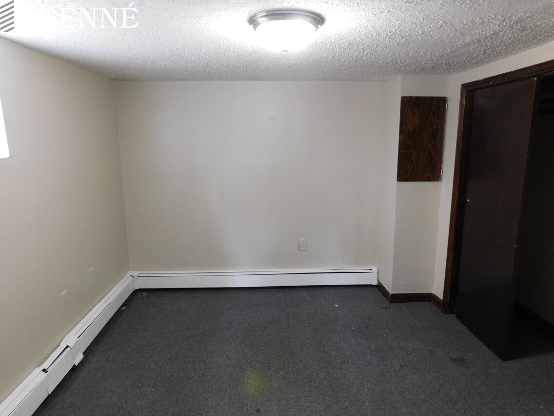 31 Seattle St, Lower Allston