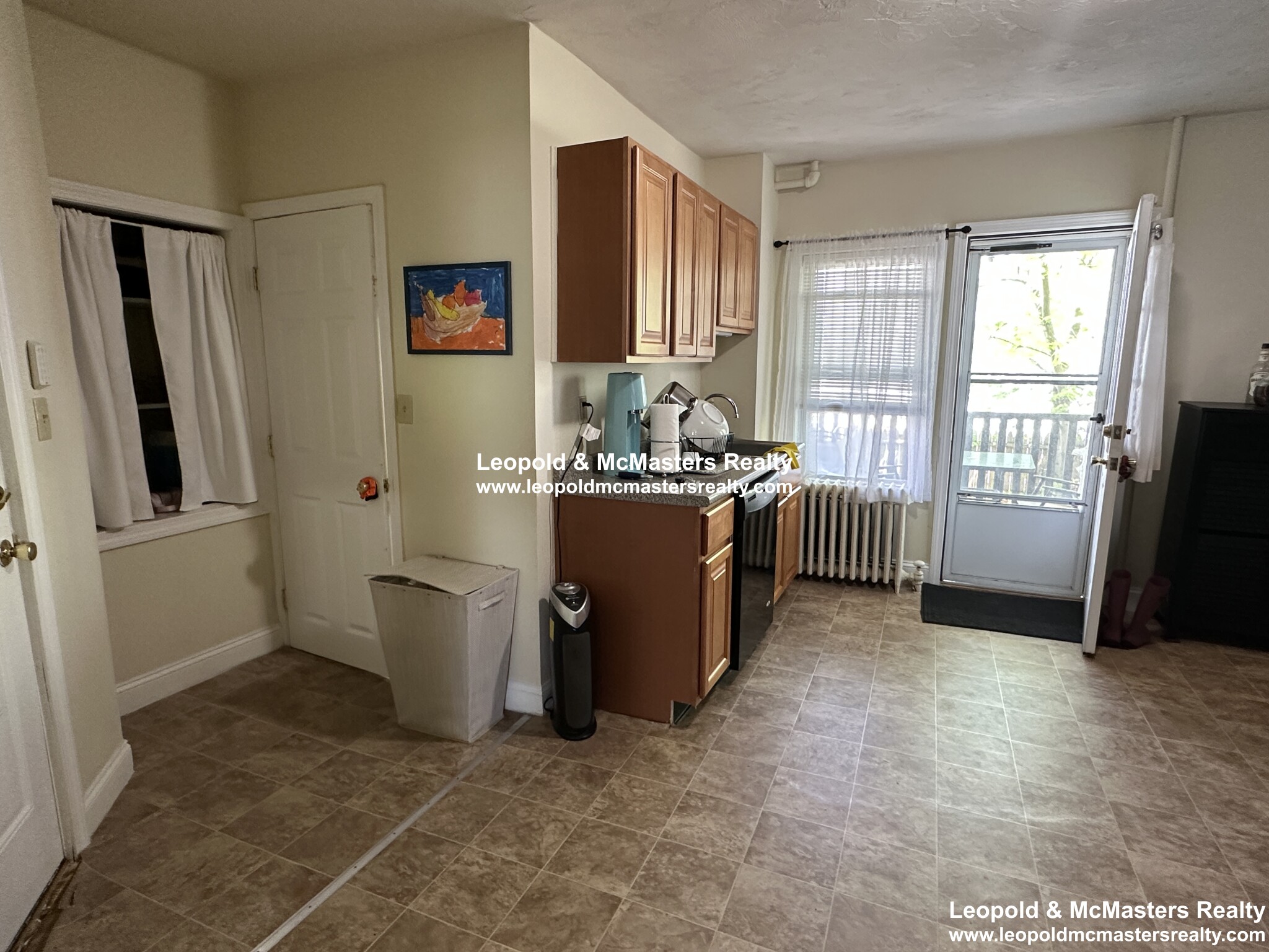 354 Shirley St, Winthrop