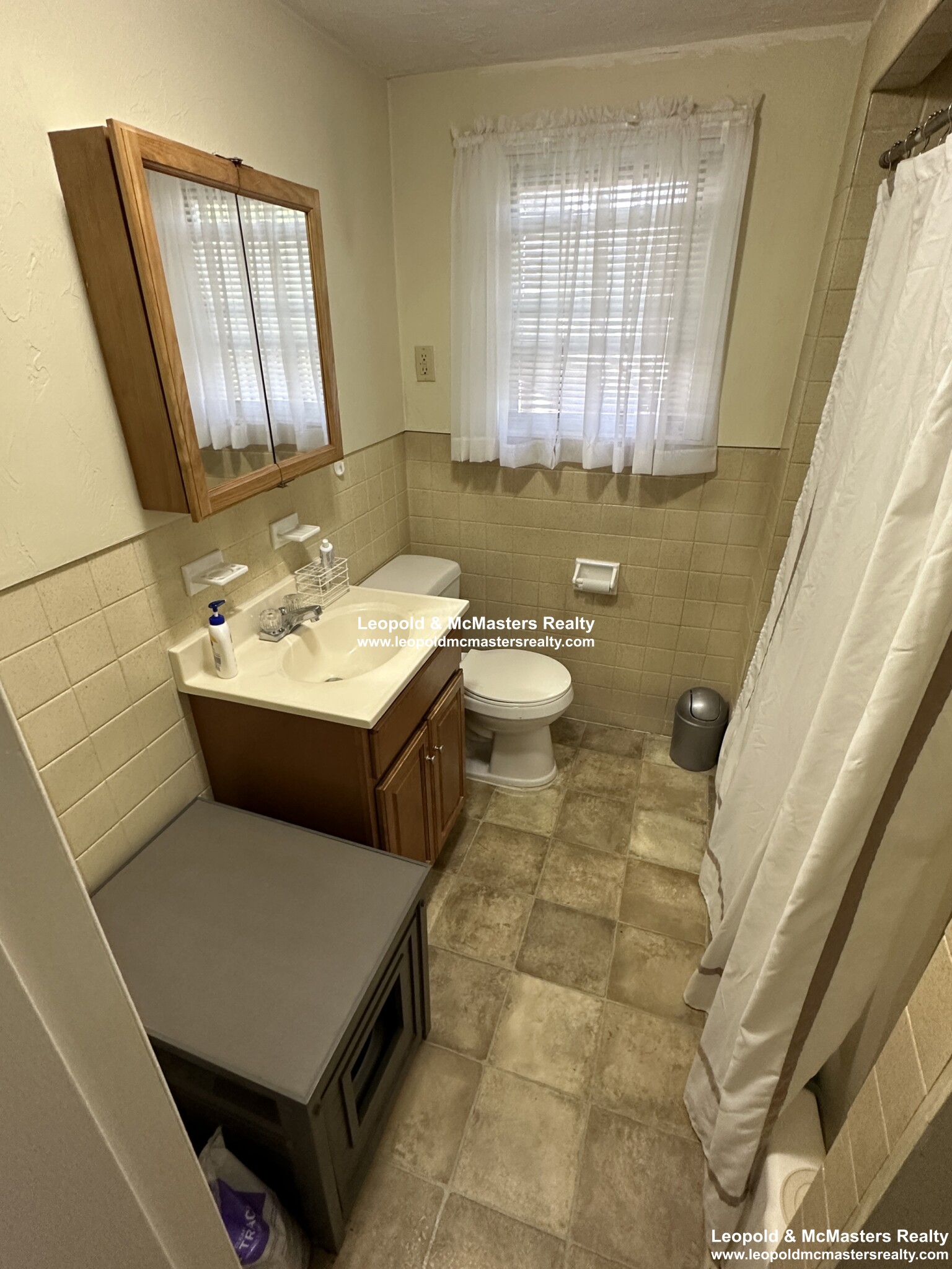 354 Shirley St, Winthrop